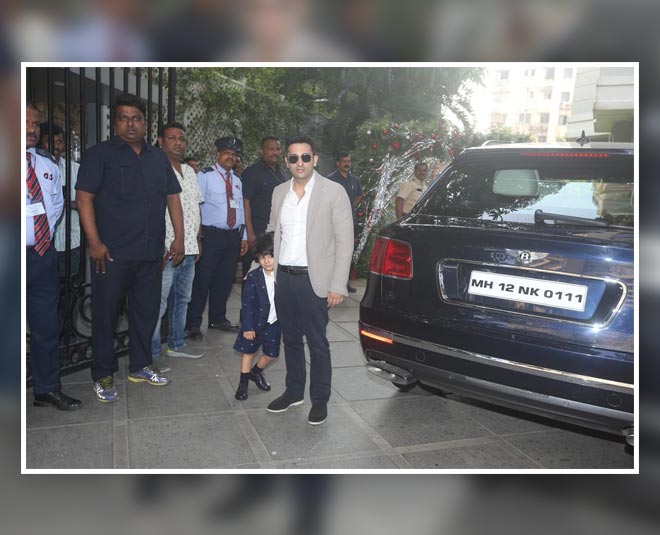 अदर पुणेवाला अपने बेटे के साथ taimur ali khan birthday photos kids