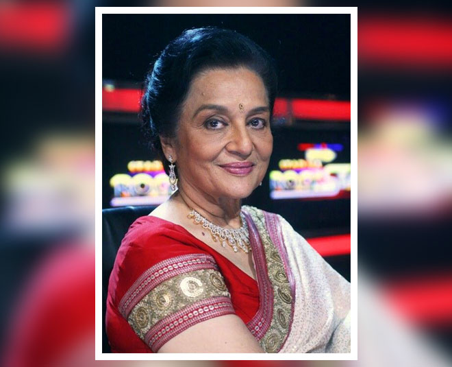 veteran  bollywood actress asha parekh inside 