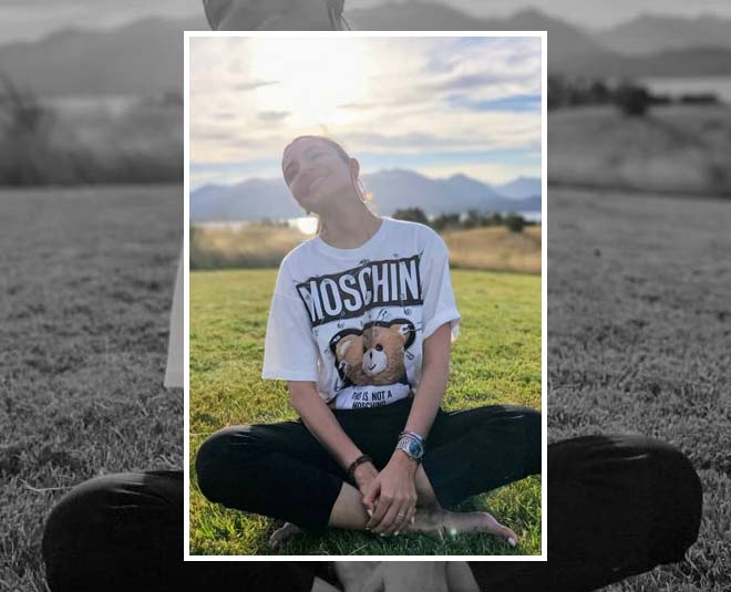 Anushka Sharma and virat kohli romantic holiday in new Zealand 