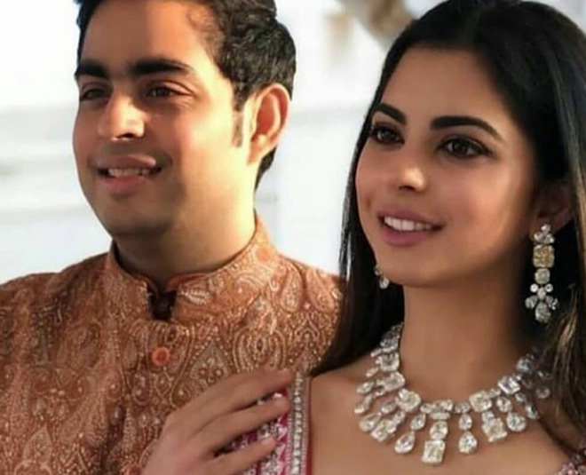 Isha Ambani Piramal ivf card ()