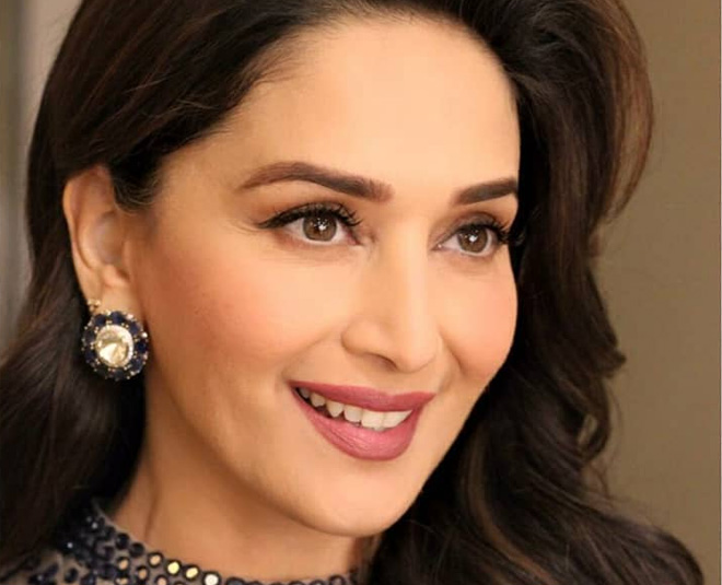 Madhuri dixit bollywood actress reveals home remedy of her glowing skin 