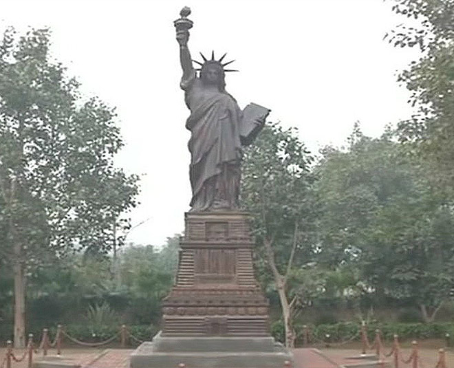 Wonders of world park delhi tourism