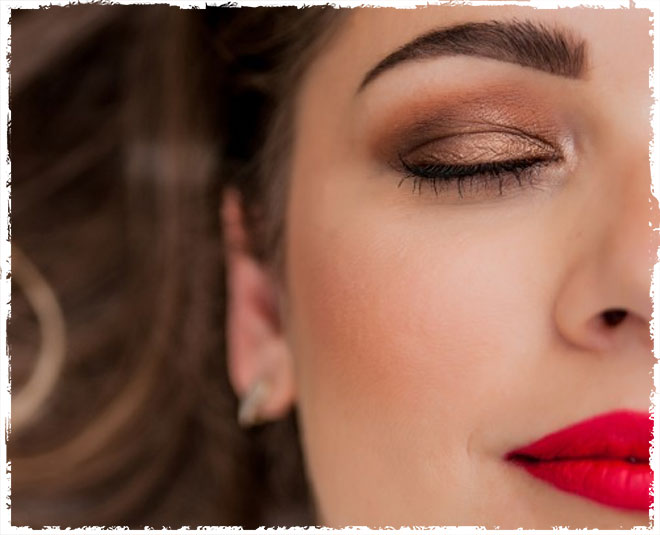 concealer multiple uses women eyeshadow inside