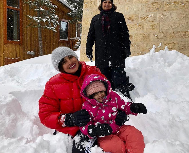 priyanka chopra  shared personal bedroom photo 