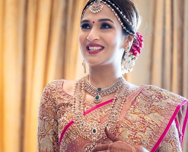 rajinikanth daughter soundarya wedding saree abu jani sandeep khosla