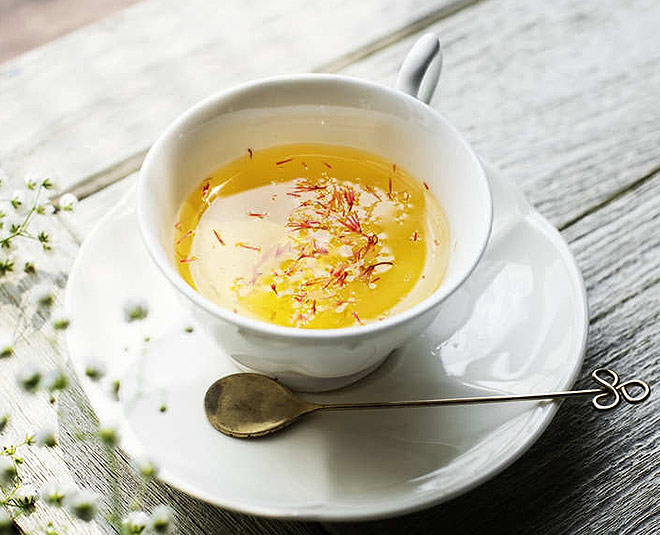 Here Is Why You Should Drink Saffron Water Everyday