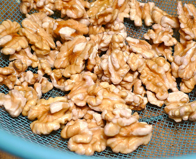 Soaked Walnuts