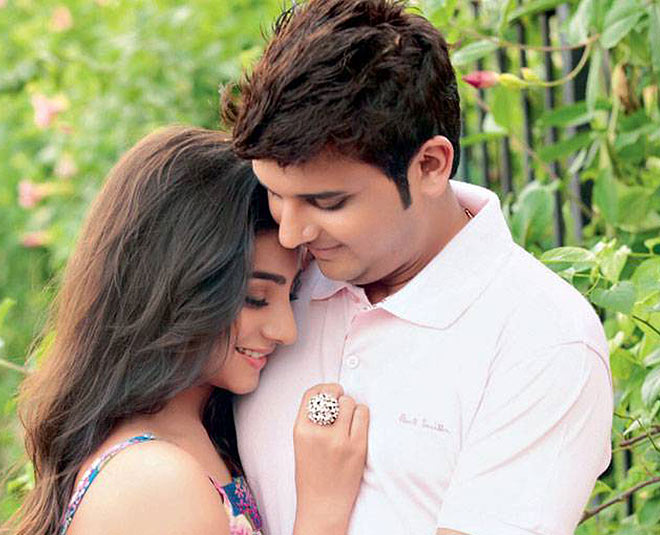 Happy Couples In Long Distance Relationships Radhika Apte Sonam Kapoor Anand Ahuja Sangeeta
