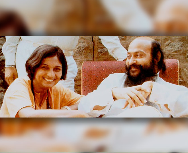 ma anand sheela with bhagwan rajnish love inside