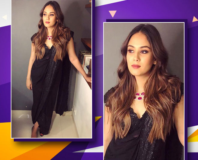 mira rajput kapoor stylish pics anamika inside