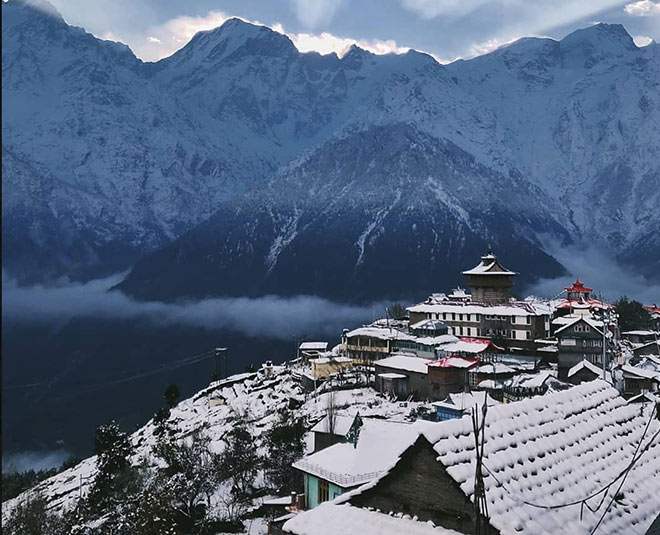 must visit places for snowfall kalpa tawang gulmarg auli 