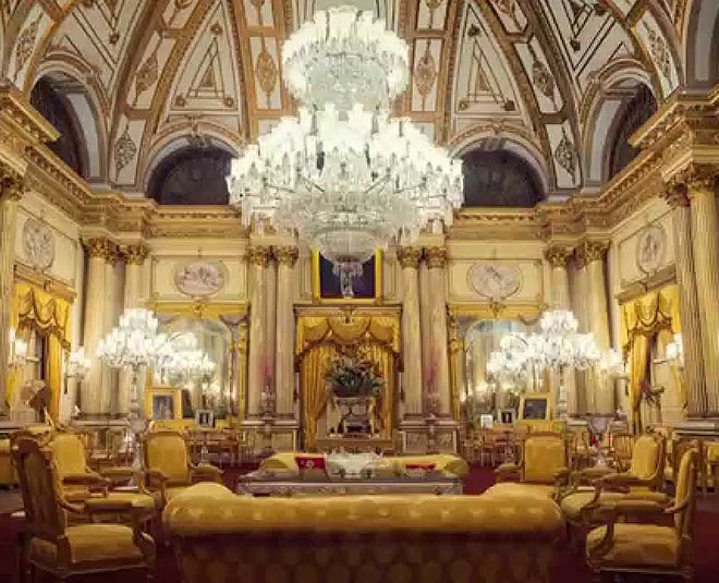must visit royal palaces of india jai vilas palace inside