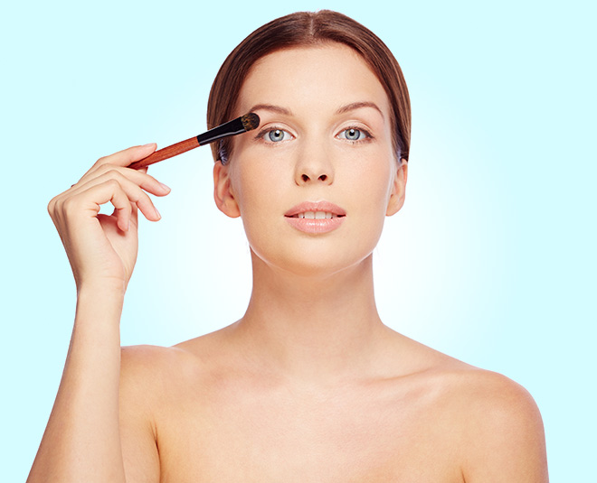 petroleum jelly beauty benefits eyeshadow insdie