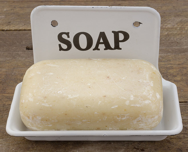 soap in chilli in eyes inside