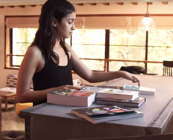 Alia bhatt inside home