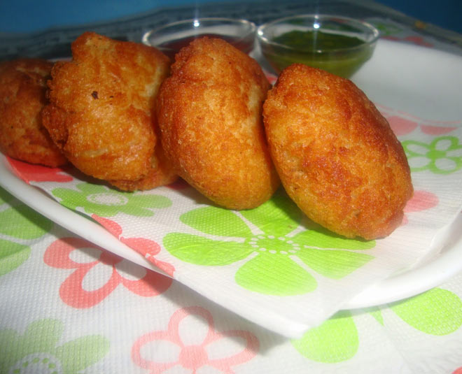 breakfast recipe bread kachori inside 