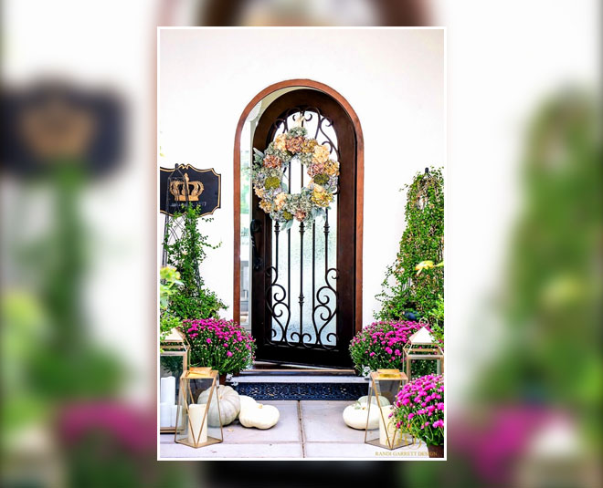 front gate vastu tips for prosperity inside 