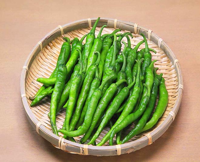 Green chillies are good for your heart health too. 