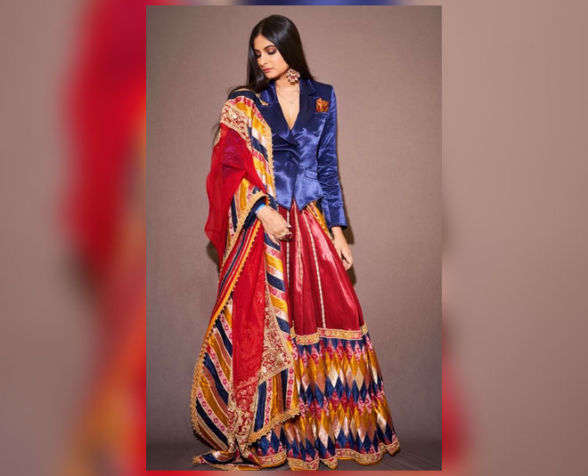 lehegnga jacket inside  ()