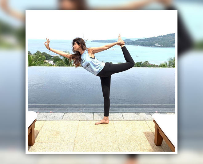 शिल्पा का नटराज पोज shilpa shetty fitness yoga INSIDE