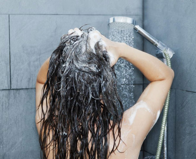 sticky hair shampoo inside 