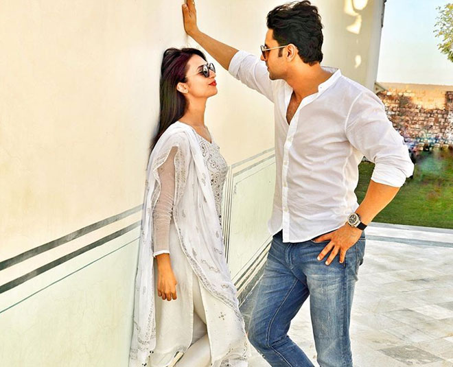 Divyanka Tripathi And Vivek Dhaiya romantic pictures