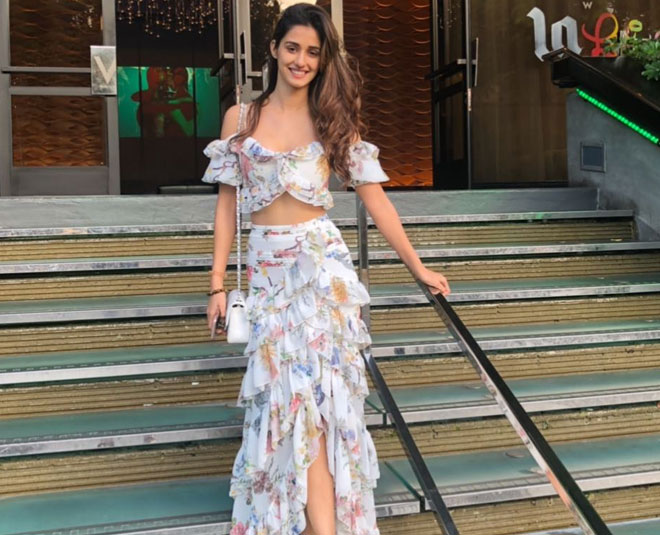 समर फैशन disha patani ruffled crop top inside