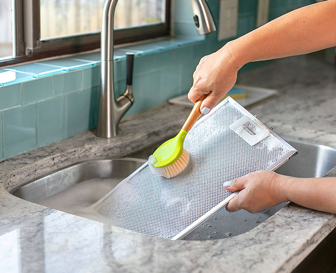 how to clean kitchen chimney inside 