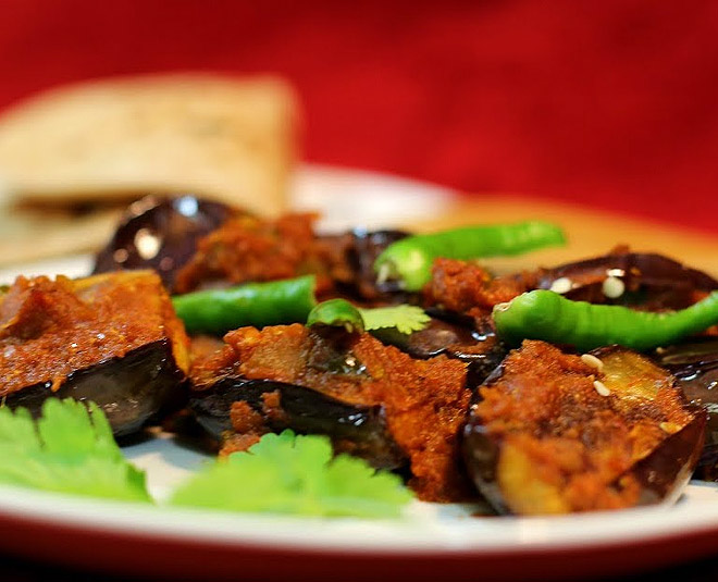 how to cook khatte baingan curry inside 