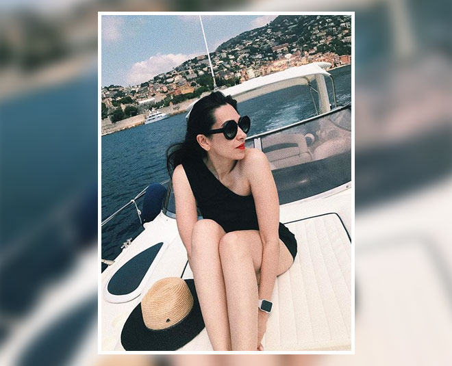 karisma kapoor lipstick collection