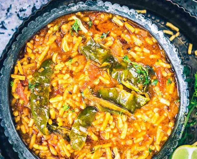 namkeen sev ki sabji inside 