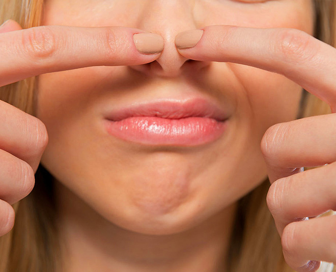 rid of blackheads by using egg inside 