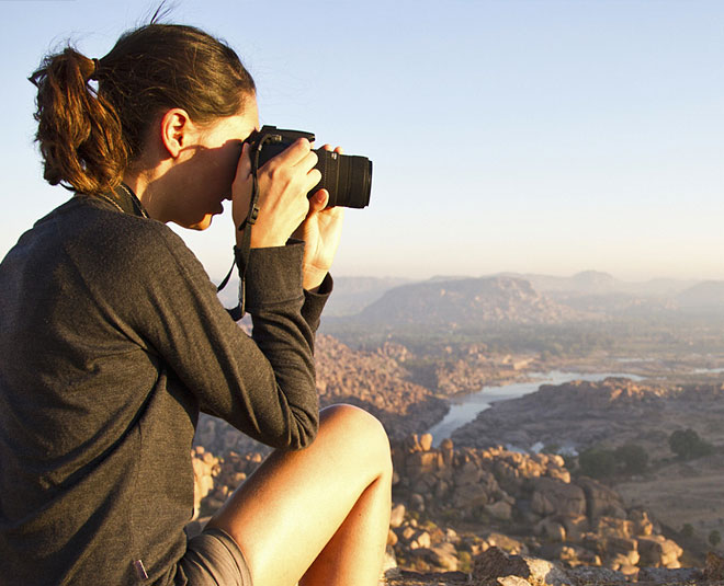 solo women traveler keep these things in mind inside 