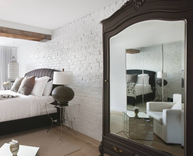 vastu tips to attract love mirror