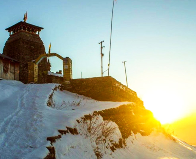 This  years old shiva temple consider as an India’s mini Switzerland 