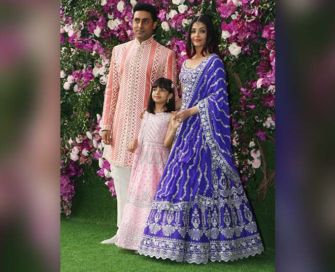 ऐश्वर्या राय aishwarya rai with abhishek inside