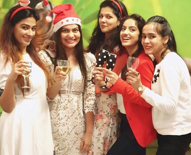 deepika singh with family ()