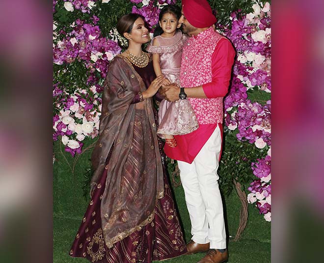 गीता बसरा geet basra with harbhajan singh inside