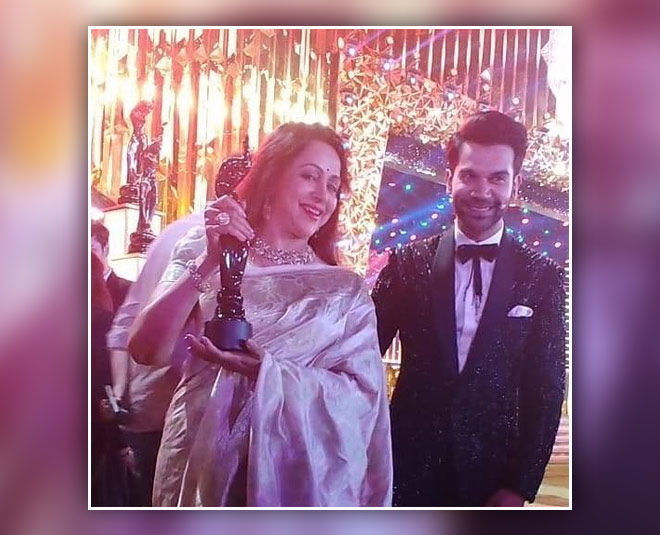 hema malini filmfare awards card ()