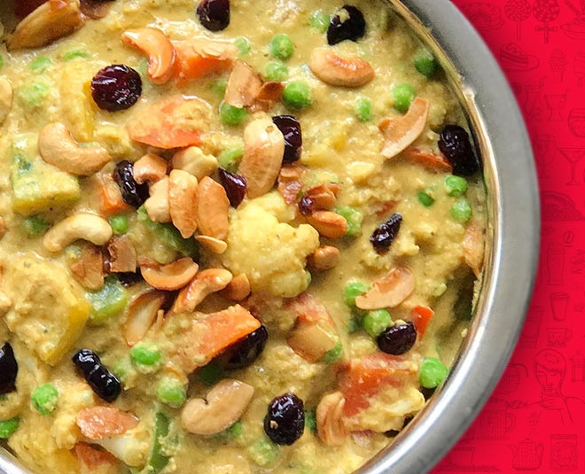 navaratan korma inside 