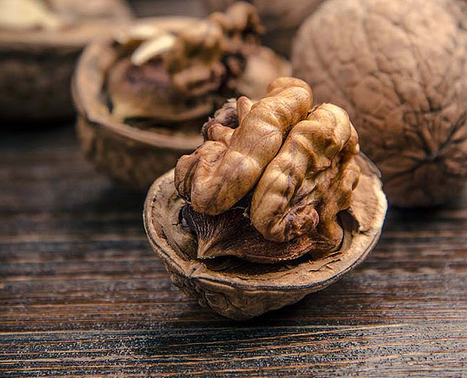 soaked walnut card ()