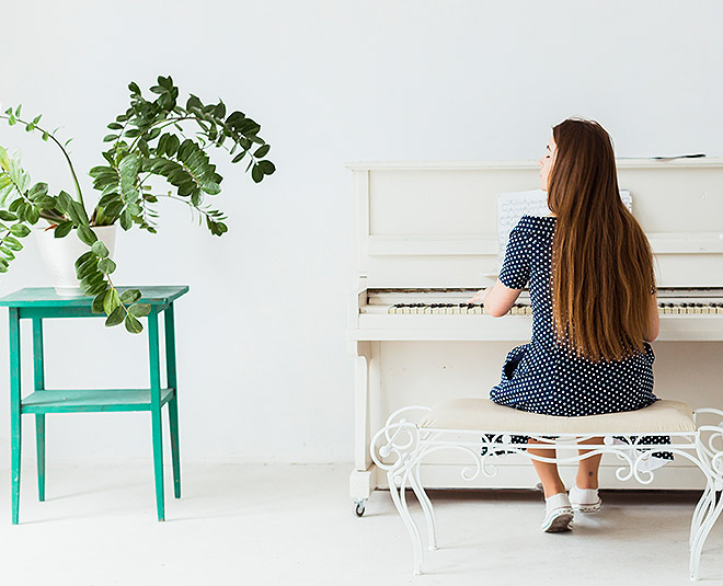 Gharelu Nuskhe Curry Leaves Homemade Hair Mask
