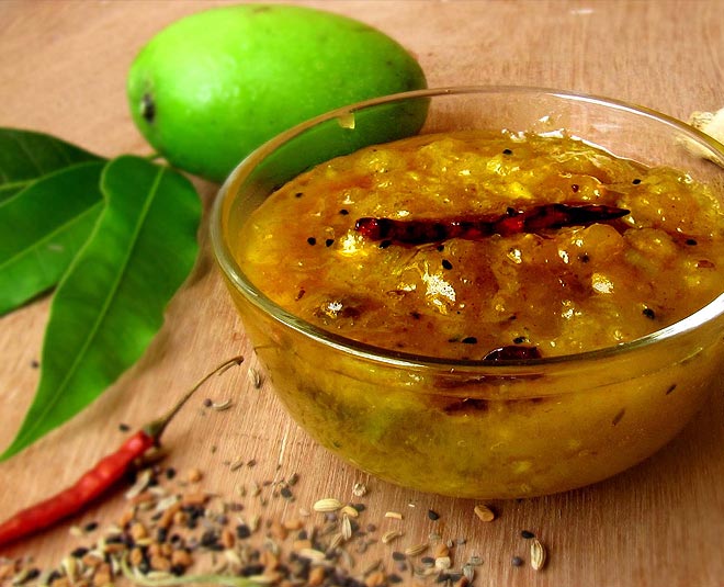 aam sarso ki chutney inside 