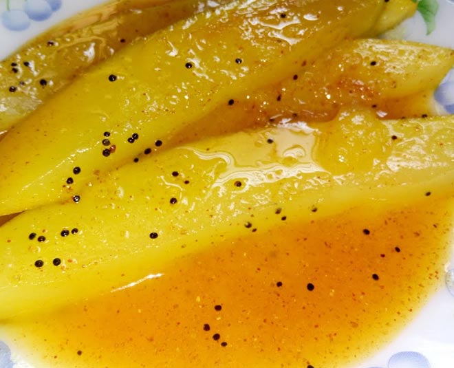 aam sarso ki chutney inside 