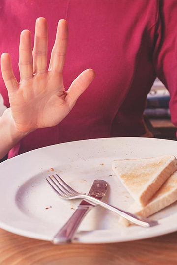 Отказали в еда. Отказ от еды. Отказ от пищи. Skipping Breakfast.