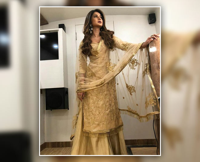 jennifer winget golden ghagra