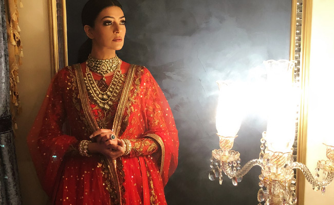 मिस यूनिवर्स की प्रतियोगिता में सुष्मिता सेन के विजेता गाउन को किसने डिजाइन किया था? know some lesser facts about sushmita sen inside