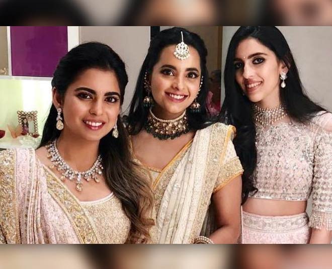 radhika merchant wedding look