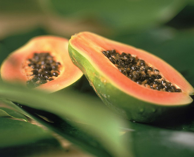 raw fruits papaya