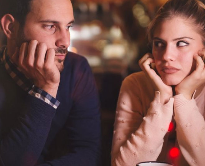 virat anushka date opposite